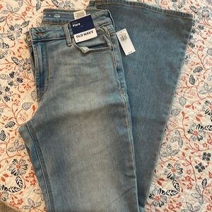 ✨NWT Old Navy Higher High-Rise Flare Jeans for Women